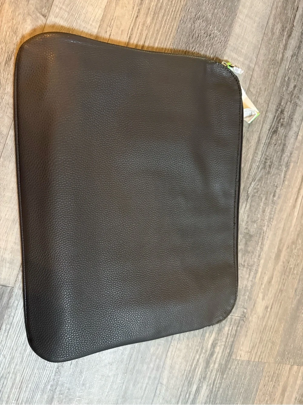 Gray Faux Leather Zip Sleeve - Slim Protective Bag